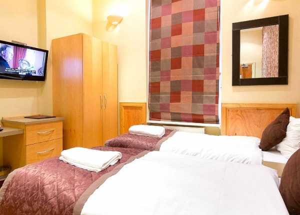 Twin room at Excelsior Hotel